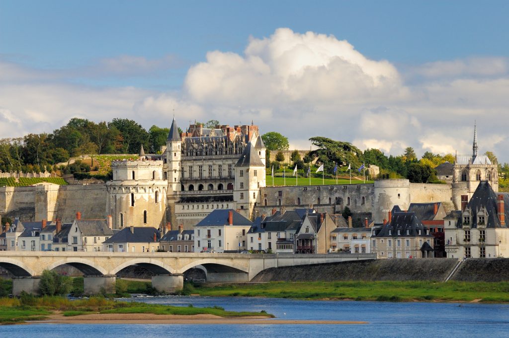 Hotel near the Châteaux of the Loire: experience the Loire Valley at Le Clos d’Amboise iStock 92221169 Amboise Castle